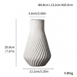 DM26 ceramic vase