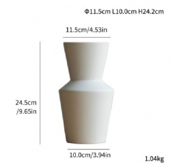 DM37 ceramic vase