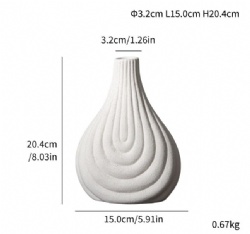 DM39 ceramic vase