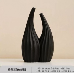 TM02 ceramic vase