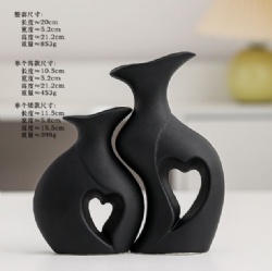 TM04 ceramic vase