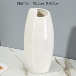 TM09 ceramic vase