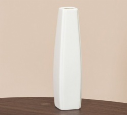 TM52 ceramic vase