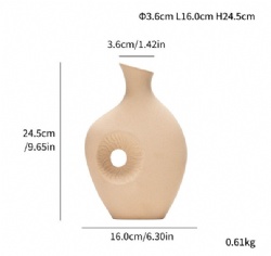 DM83 ceramic vase